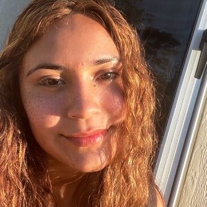 Meet your Posher, Ana